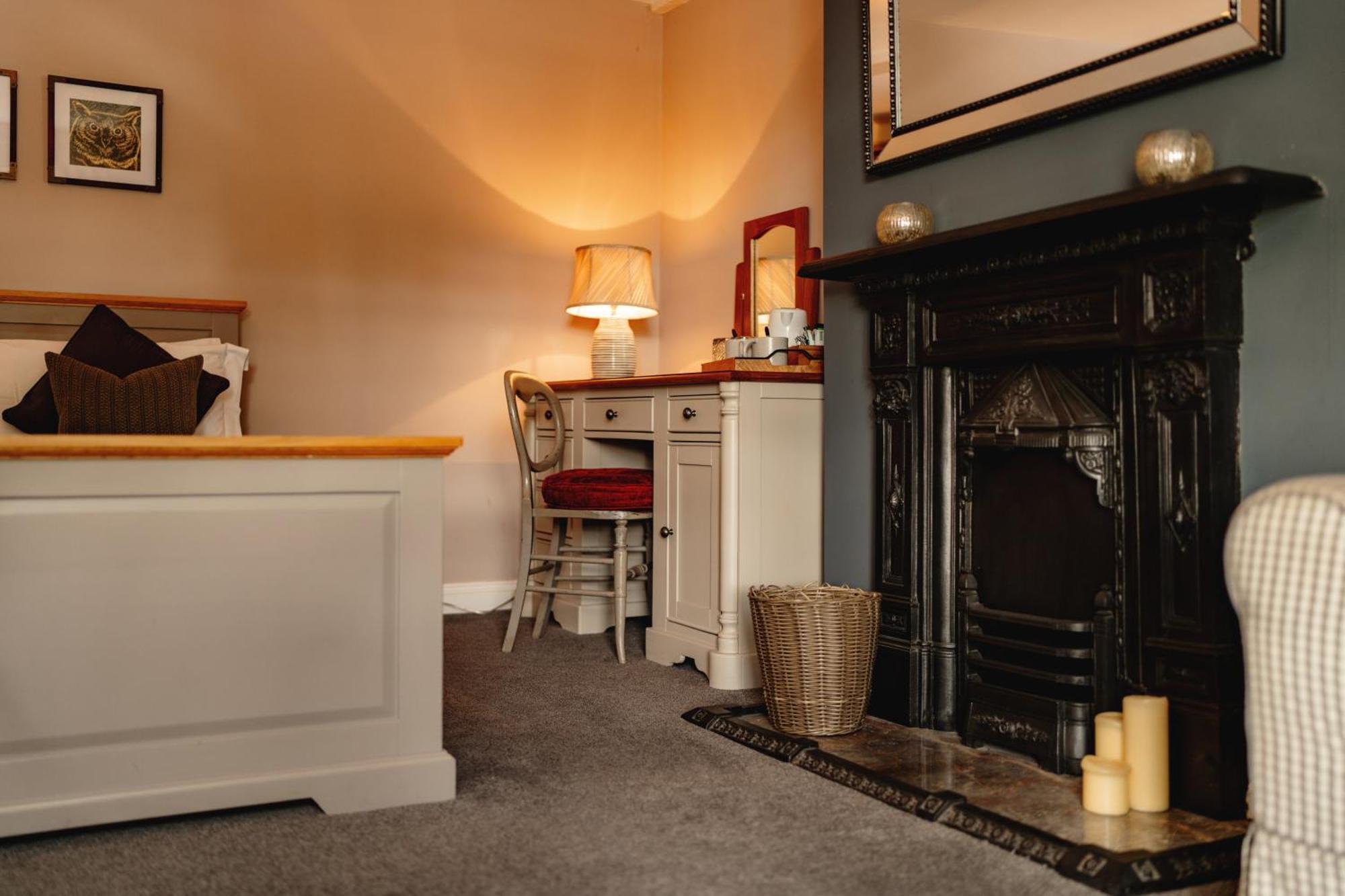 Wheatacre White Lion Hotel Burgh Saint Peter Bagian luar foto