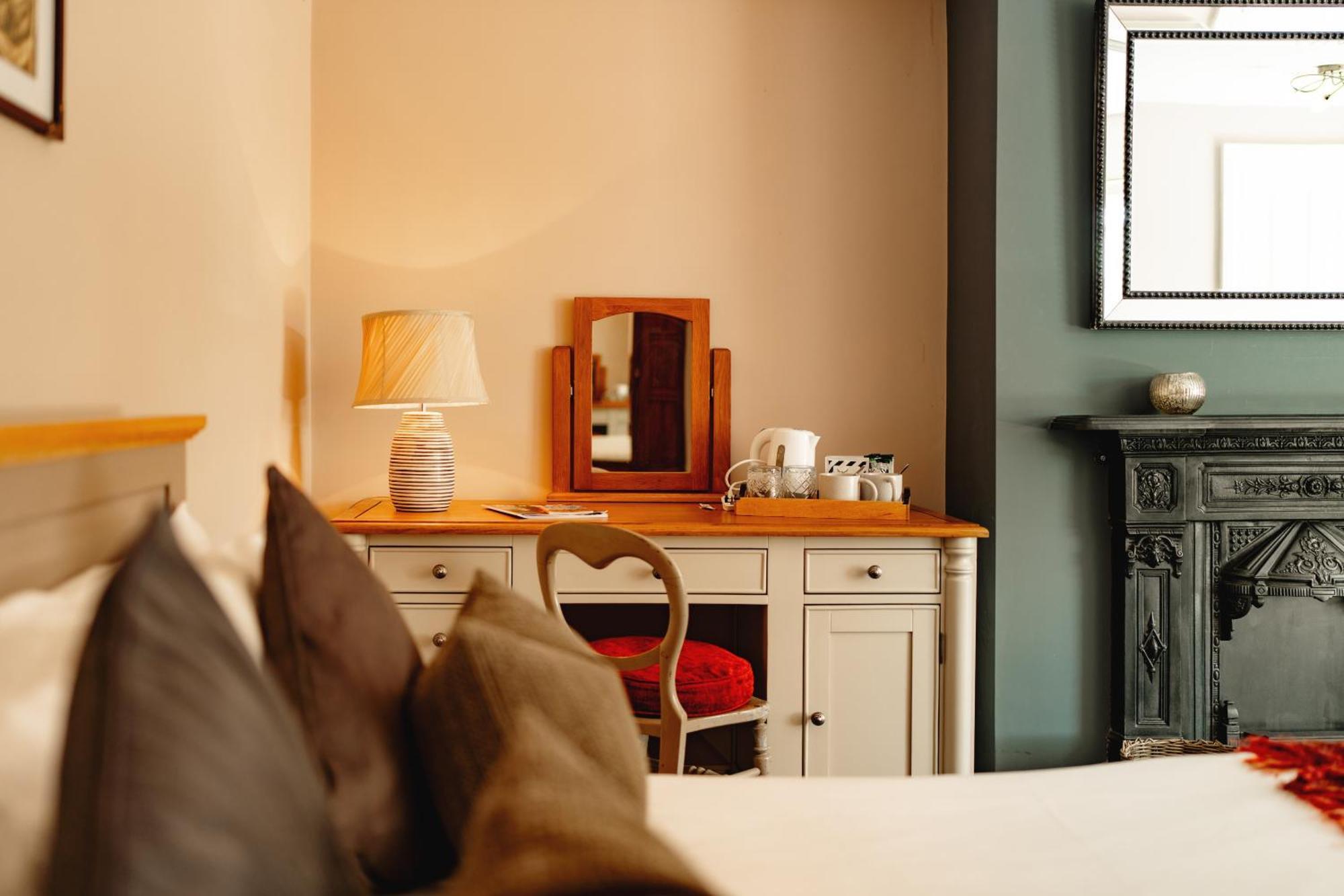 Wheatacre White Lion Hotel Burgh Saint Peter Bagian luar foto
