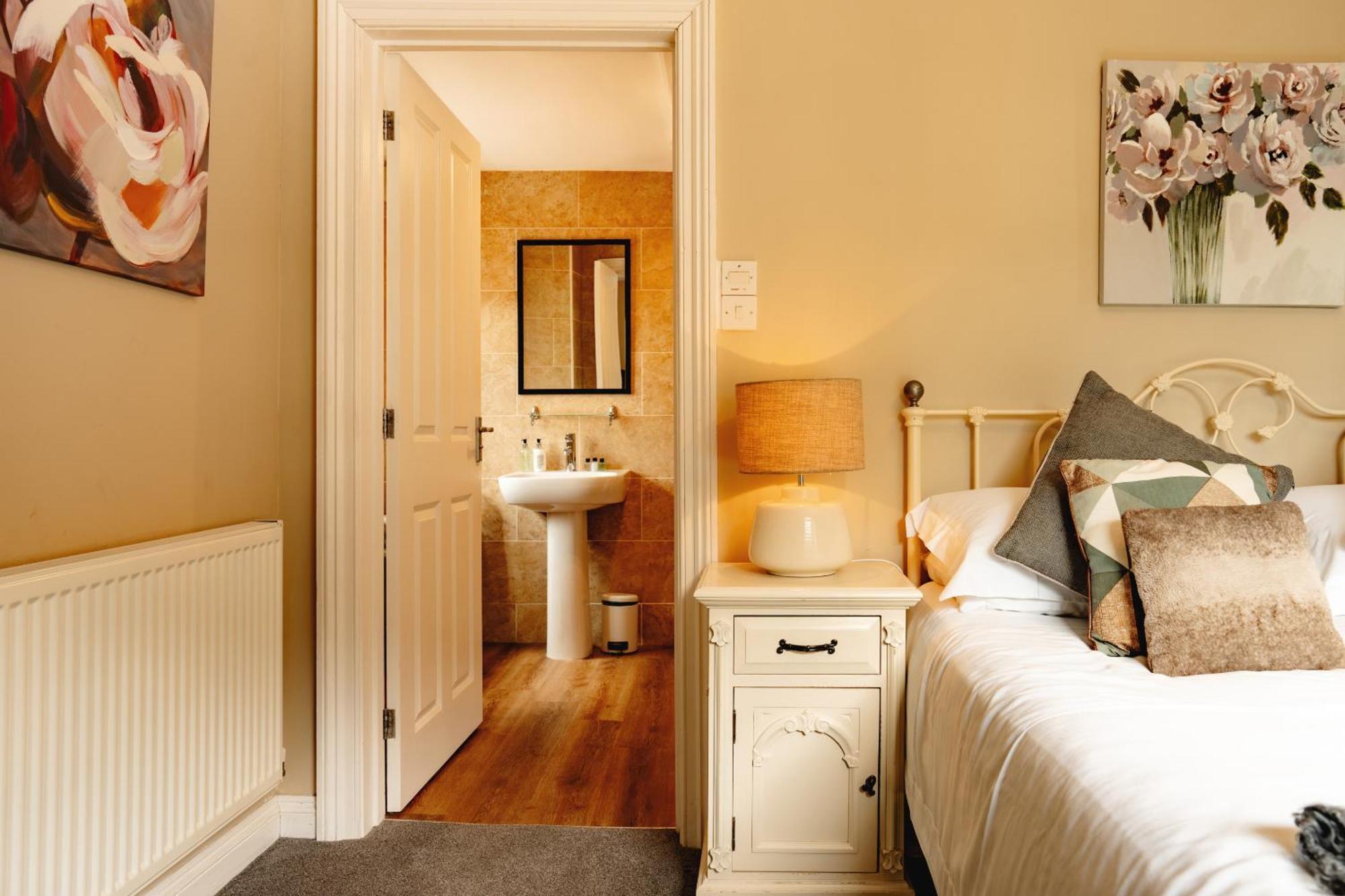 Wheatacre White Lion Hotel Burgh Saint Peter Bagian luar foto