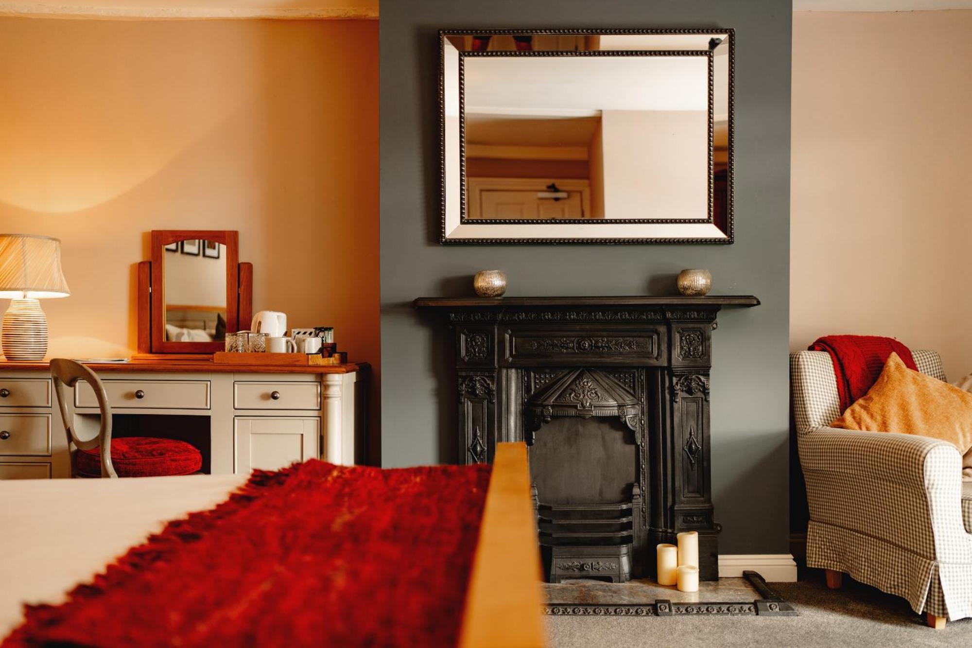Wheatacre White Lion Hotel Burgh Saint Peter Bagian luar foto